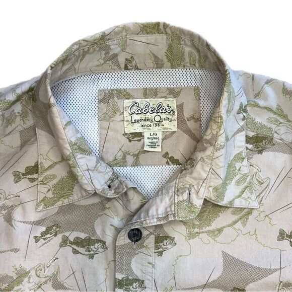 Cabela’s Fishing Shirt with hook and loop closures on pockets and back. Size L. - Picture 2 of 12